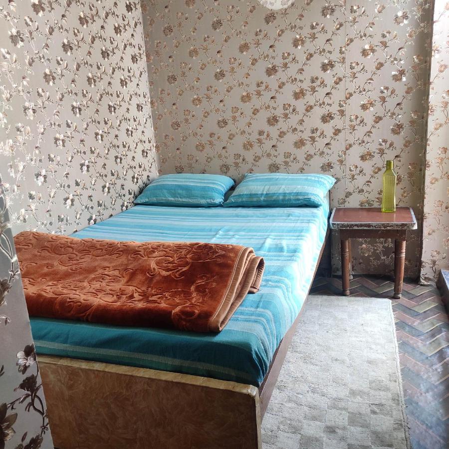 Ira Homestay Mathura - Divine Spiritual Stay エクステリア 写真
