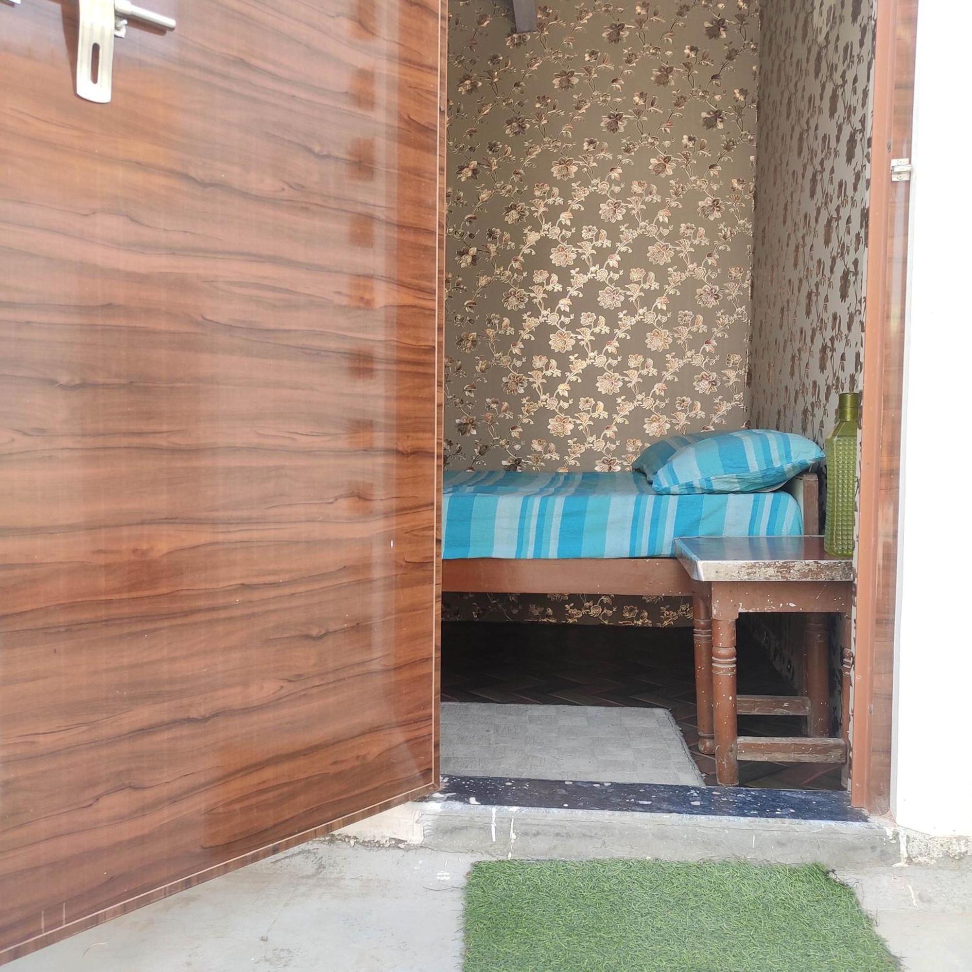 Ira Homestay Mathura - Divine Spiritual Stay 部屋 写真